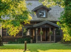 Country homestead in Abava Valley "Viļņi", hotel de playa en Tojāti