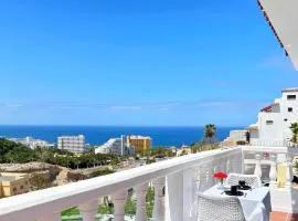 Detached Panoramic sea view Villa close to Siam park, with private swimming pool