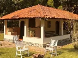 Casa de Campo com Lago e Jardim - Pet-Friendly
