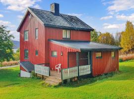 4 Bedroom Awesome Home In Kongshus, hotel 3 bintang di Kviby