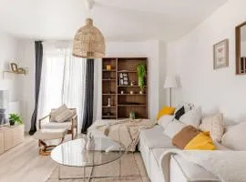 Luxury apartment near Paris
