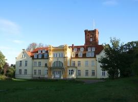 Schloss Lelkendorf, Fewo Hoppenrade, hotel di Lelkendorf