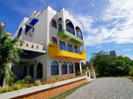 Xiang Yang Lan Tian Homestay