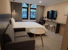 Yoshi Hotel - Tainan Station Branch