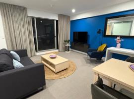 Beachfront Glenelg Dual Apartment, hotel i Glenelg