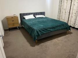 Easy Access accomodation, hotel di Bellbird Park