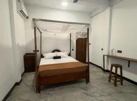 Lunora Beach Home