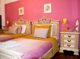 Enallio Luxury Apartments: Nafplion şehrinde bir otel