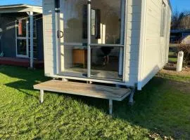 Waitomo Farmstay - Fantail Cabin 6