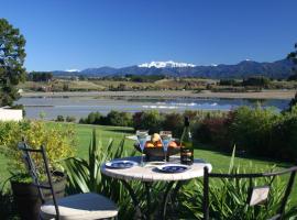 Almyra Waterfront Accommodation, hotel i Tasman