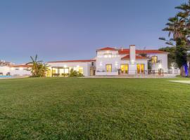 Silver Seahorse Garden Retreat