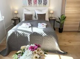 bella casa - Business&Family, Messe Flughafen in 5 min, SmartTV, Netflix, Waschmaschine, 24h Checkin, 35qm