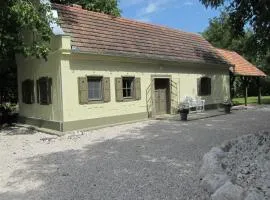 Gara Cottage