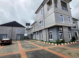 The Marble Hotel and Apartments, ξενοδοχείο στο Ούγιο