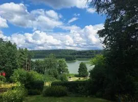 Klimatyczna chatka z widokiem na jezioro