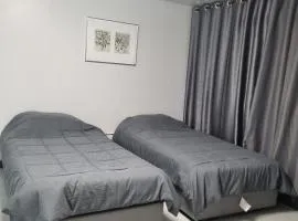 Popular Muang Thong Thani Condo, Building T9, Floor 8, Room 13