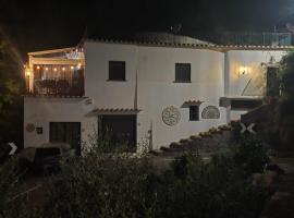 Casa Vacanze O'Mulin Ravello via fiume 2 incrocio Pontone, hotel em Ravello