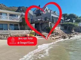 'Seagul Cove', Private Villa on the beach, Sleeps 7