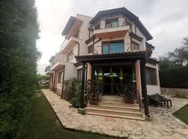 Affordable Rooms 5 min from beach BBQ grill