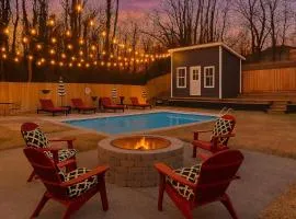 Luxe 4 Bed ATL Retreat - Pool Fire Sauna Theater