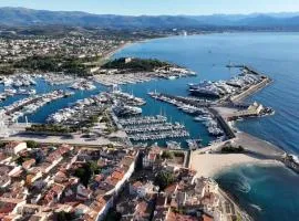 Logement insolite dans le vieil Antibes