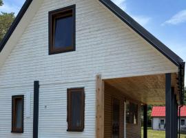 Amber Coast domek nr 4, hotel in Jantar