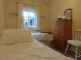 Private 2F Room - Shared Use of House