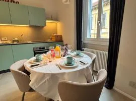 ITALIANSTAYRENTALS Apartment Solferino 37