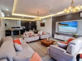Luxury Sea View Hideaway - Steps from Nyali Beach