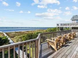 Luxury Waterfront Villa