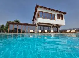 Macedonium Luxury Villa with big pool & Jakuzzi