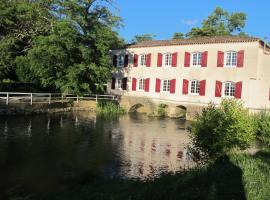 Le Moulin de TARRES DE BAS - Chambres d'hôtes, hotel a Sainte-Marthe