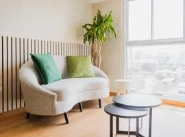 Engaging 2BR rooftop view in Barranco