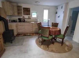 Kleines Haus am Wald