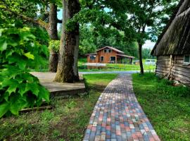 A&G Sodyba SVEČIŲ NAMELIS-GUEST HOUSE, ξενοδοχείο σε Plunge