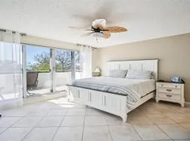 Perfect blend of comfort at Regatta Point
