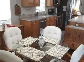 Condo with great view of Golf Course, hôtel à Cape Coral