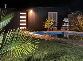 Tiny House con Tinaja Privada- En Reina Margarita、Nancaguaのタイニーハウス