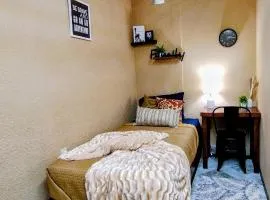 L2 Hospedate por la central en cómoda habitación