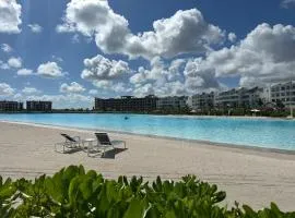 Crystal Lagoon White Sands Beach