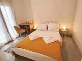 Polyxeni's apartment