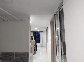Fresca y confortable Habitación en Apartamento Compartido, hotell sihtkohas Girón