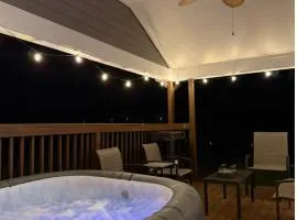 Afterglow Retreat Private Hot Tub Getaway 25 Minutes to ATL Airport