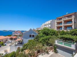 Apartments Rosanda, hotel in Pakoštane