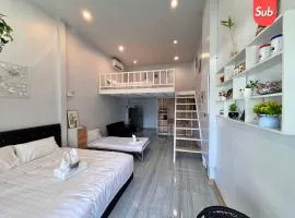 Loft & Cozy Stay near Lee Garden