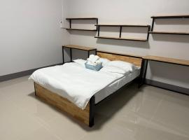 Highway guesthouse , Phayao, hotel in Ban Nong Chaeng