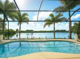 Villa Princess, дом у озера в аренду в Кейп-Корал