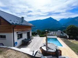 Chalet de montagne, Piscine avec vue et bain nordique