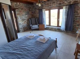 The house on the hill, khách sạn ở Sitia