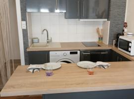 Studio cosy et calme entre centre-ville et nature, hotel v destinácii Grenoble